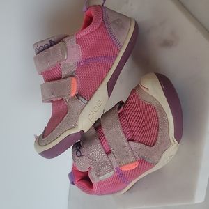 Girls Plae Shoes Size 11